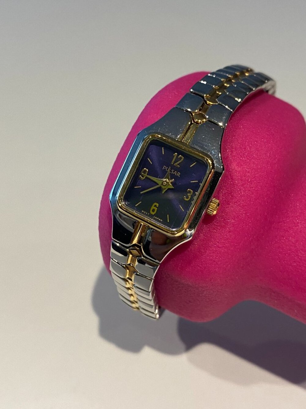 PULSAR QUARTZ LADIES' WATCH TWO-TONE PREOWNED EXPANDABLE BRACELET